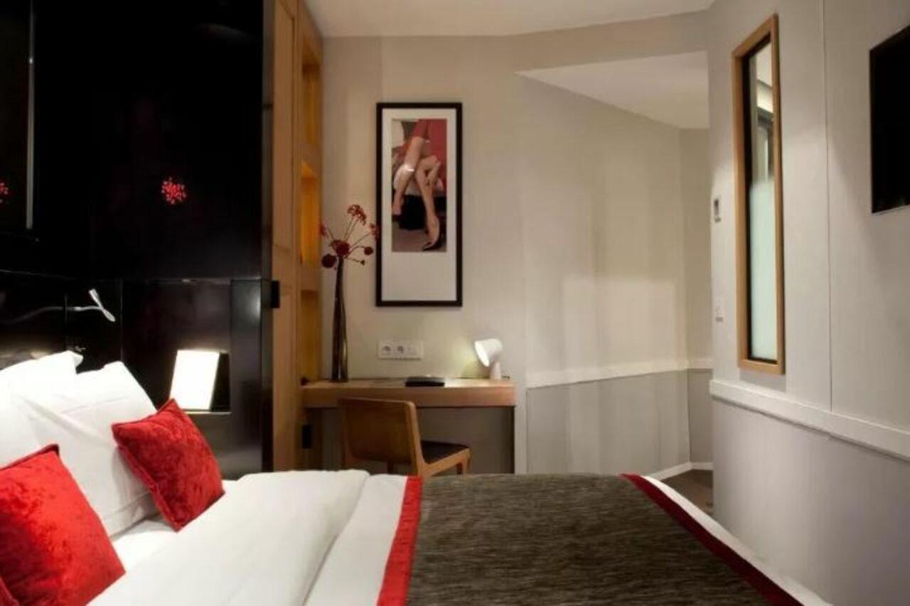 Marceau Champs-elysées Hotel 3*