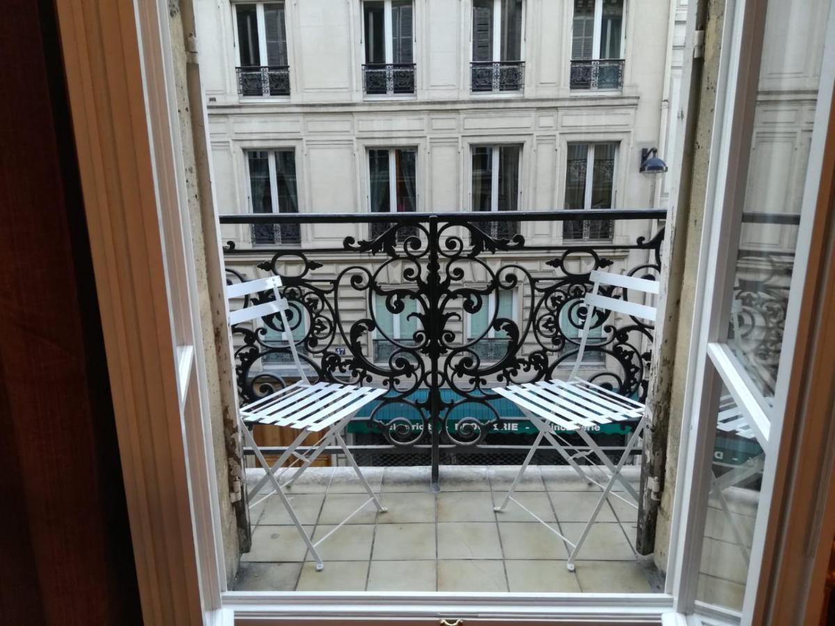 Frühstückspension Maison De Lignieres - - Quartier Champs-elysees Paris