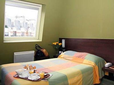 Apolonia Montmartre; Sure Collection By Western 3* Paris