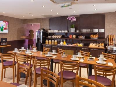 Hotel Apolonia Montmartre; Sure Collection By Western Paris