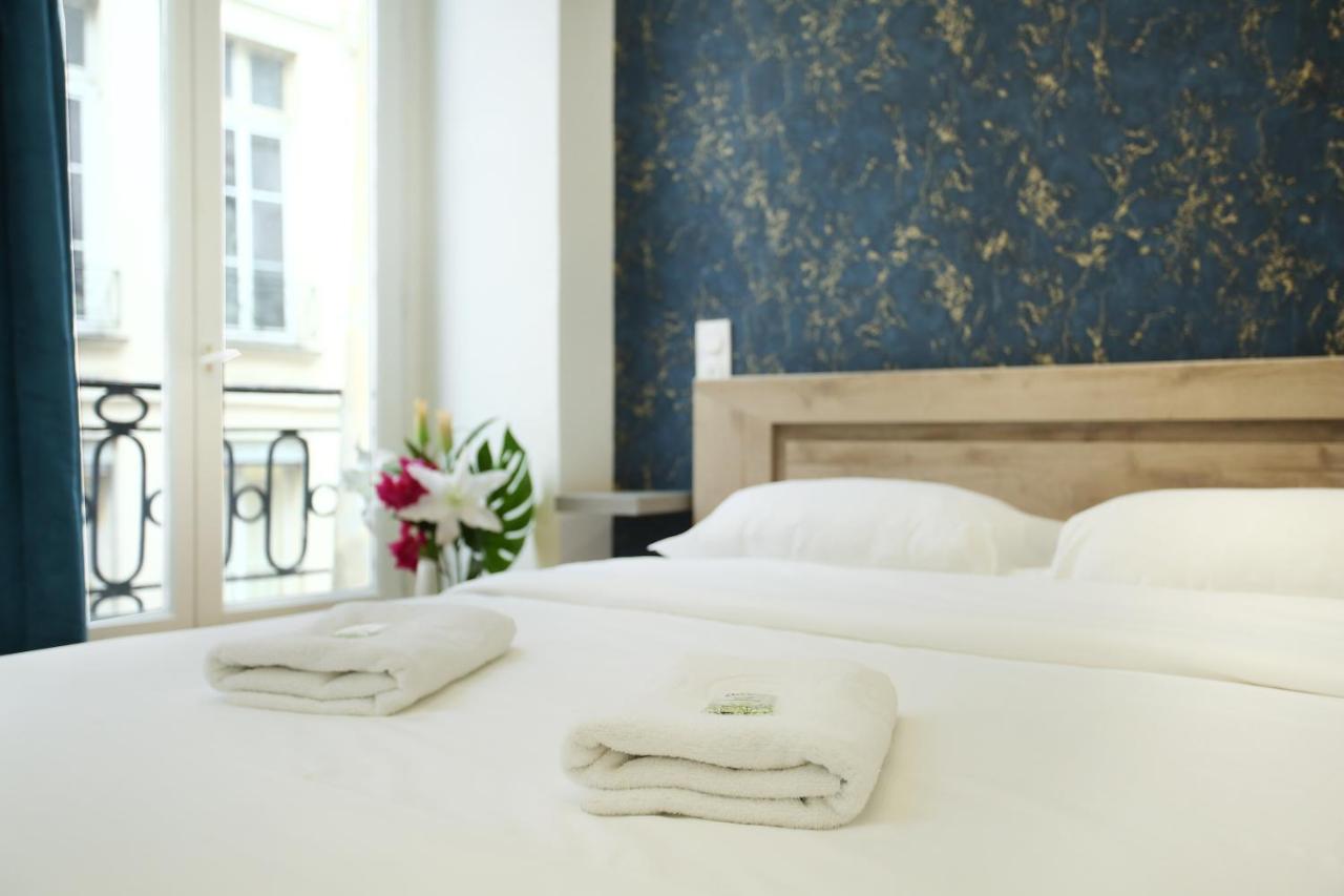 Rent A - Bonne Nouvelle Paris