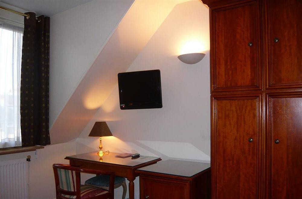 Rivoli Hotel 3*