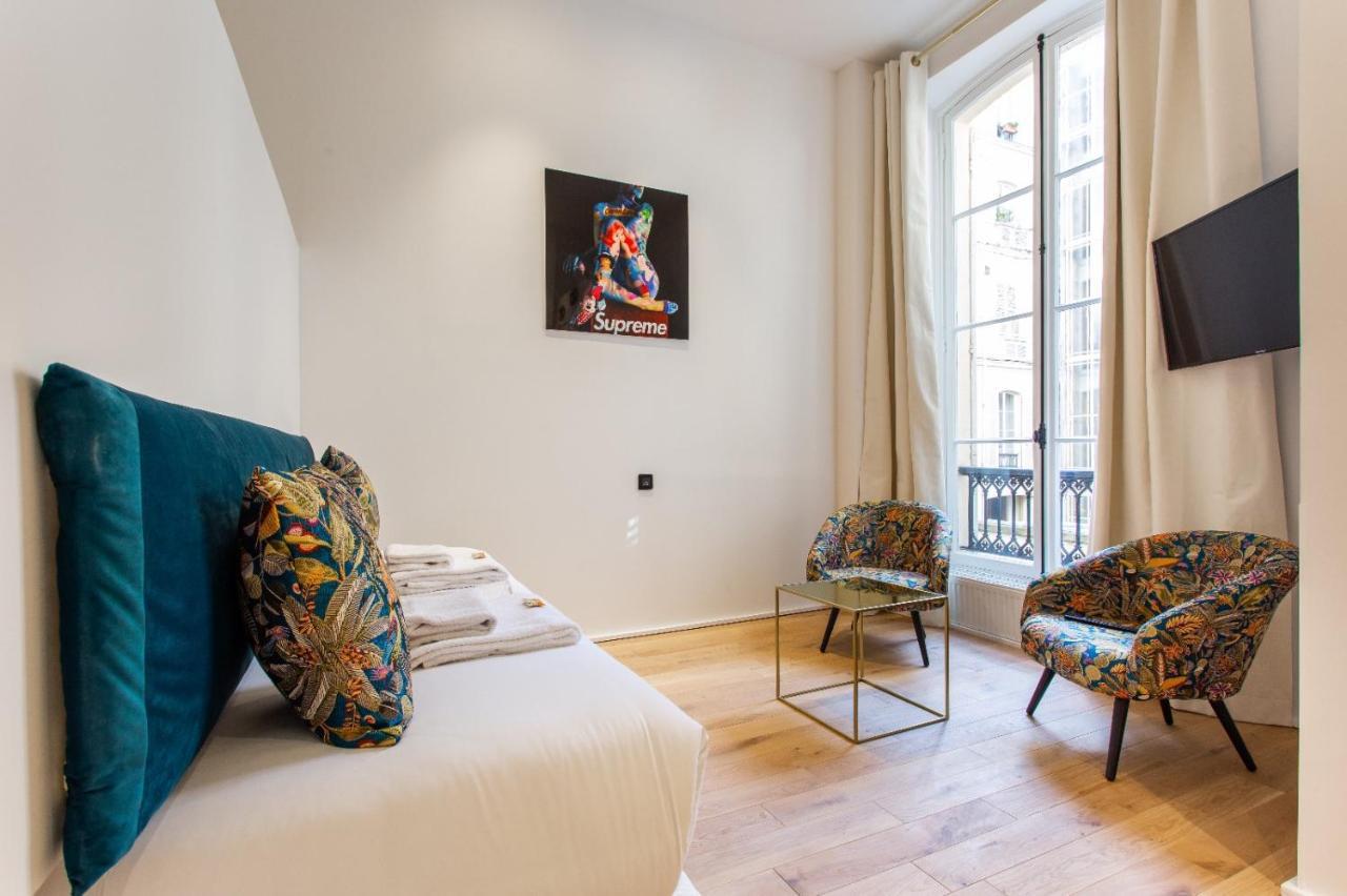Apartment Cmg Palais De L'elysee Saint-honore Paris