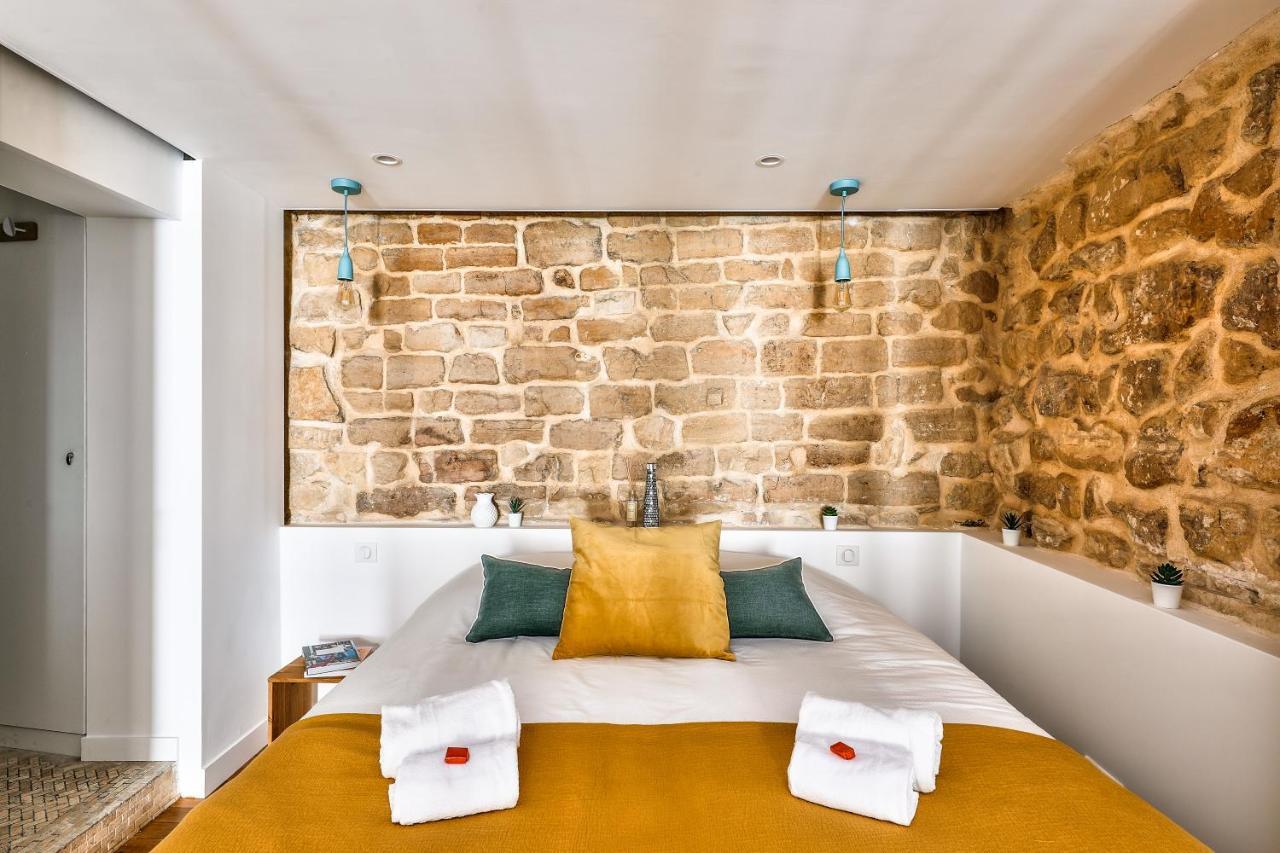New Stunning 4 Bdrs Apt, With Ac - Le Marais Apartment *