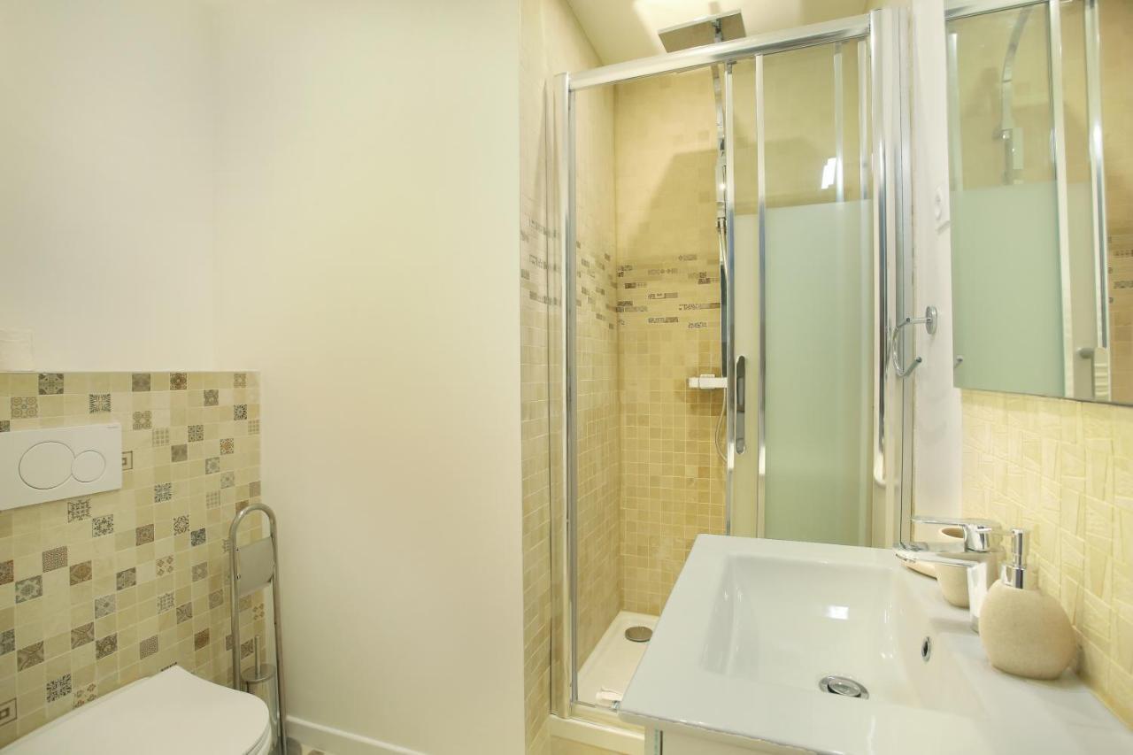 Rent A - Charon Apartment Paris