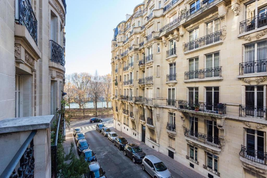 Cmg - Premium Tour Eiffel - 43