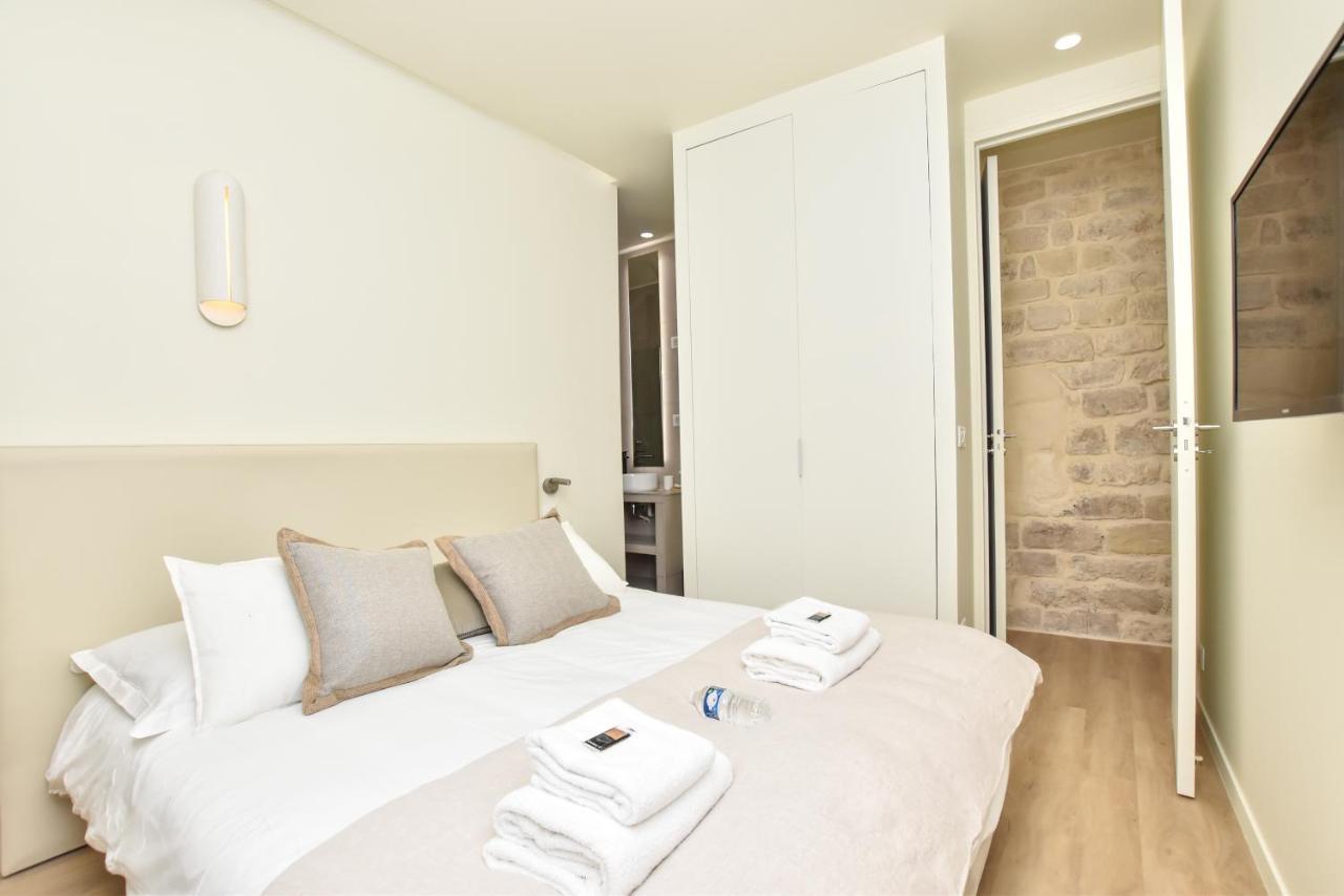 Spacious - 3br-8p - Moulin Rouge Apartment *
