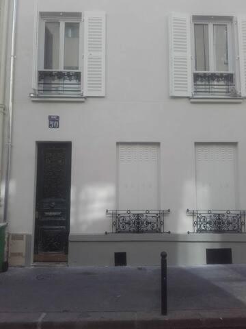 Rue Gauthey 17 *