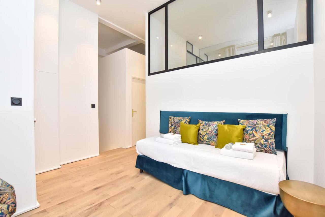 Apartment Cmg Palais De L'elysee Saint-honore Paris