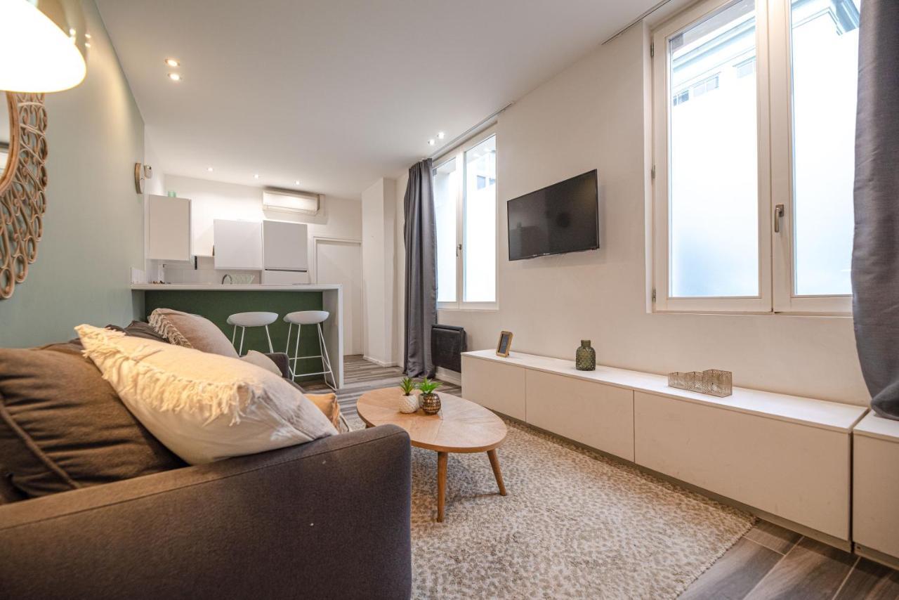 Lovely In Center - Ac Apartment