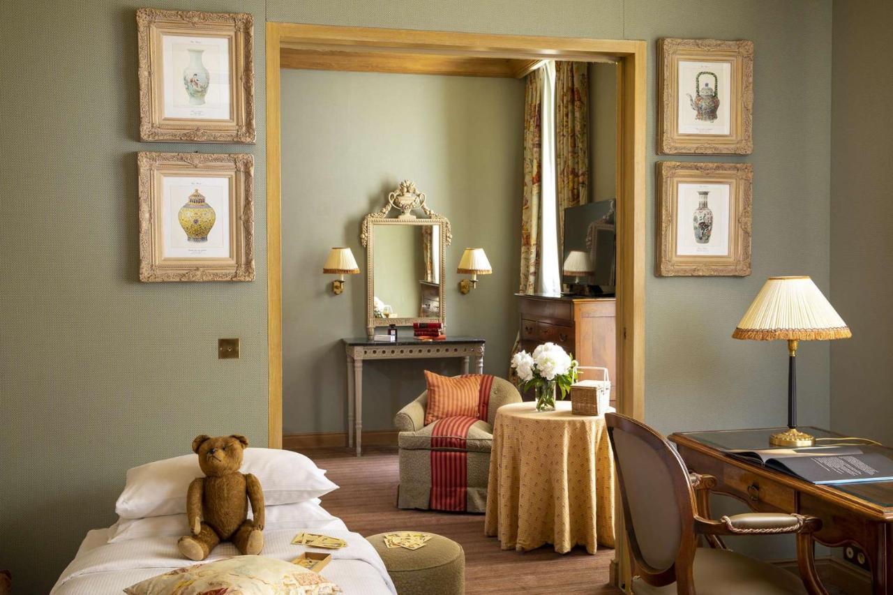 Hotel Chambiges Elysees 4*