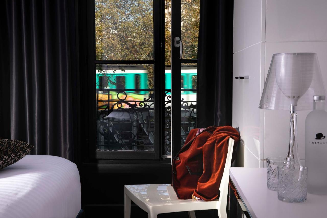 First Tour Eiffel Hotel