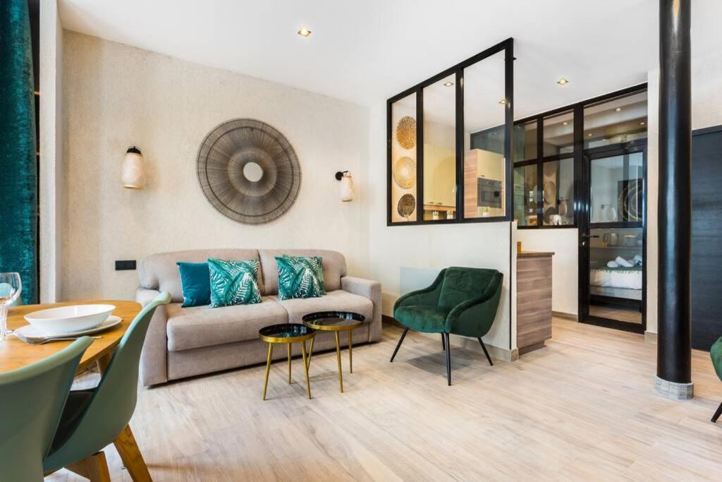 Apartment Hsh Alexandre Dumas Lovely 2br-6p Paris