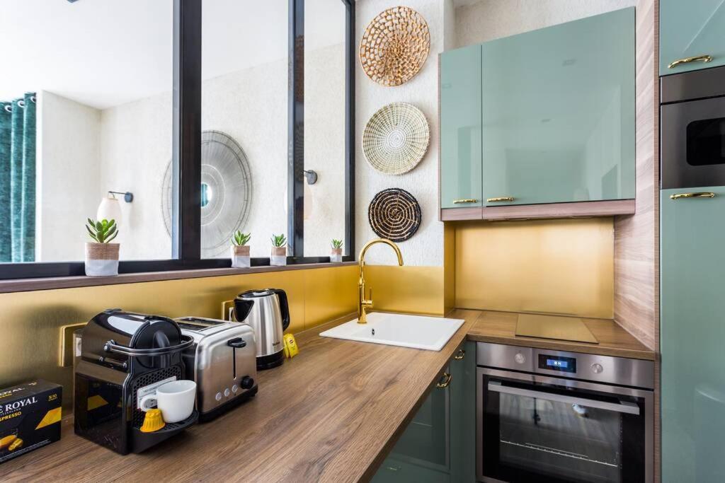 Apartment Hsh Alexandre Dumas Lovely 2br-6p Paris