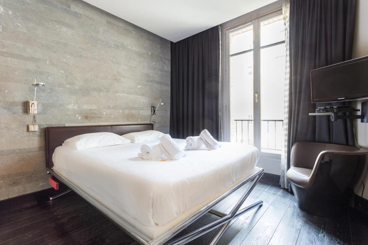 Cmg Deluxe- 44 * Paris