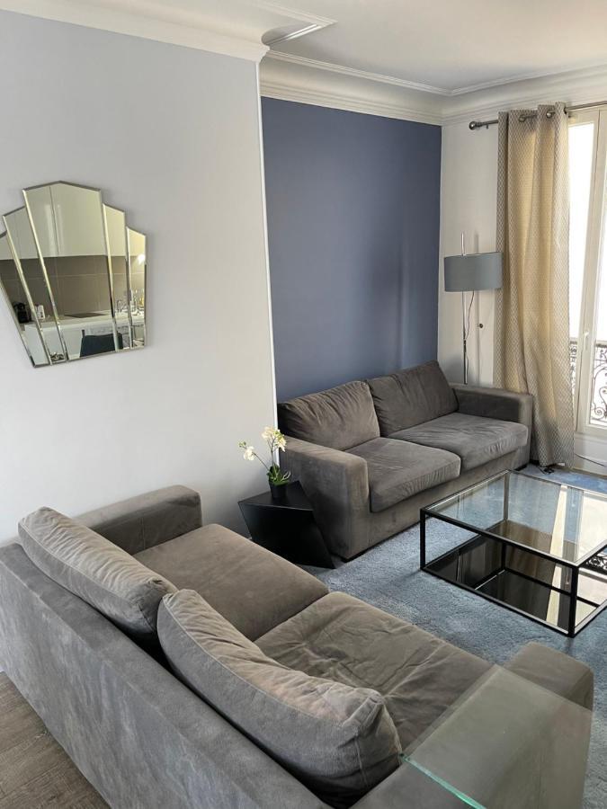 Beautiful Lincoln Apartment
