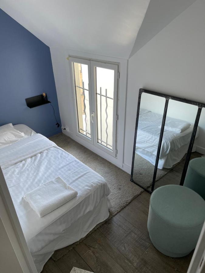 Beautiful Lincoln Apartment Paris