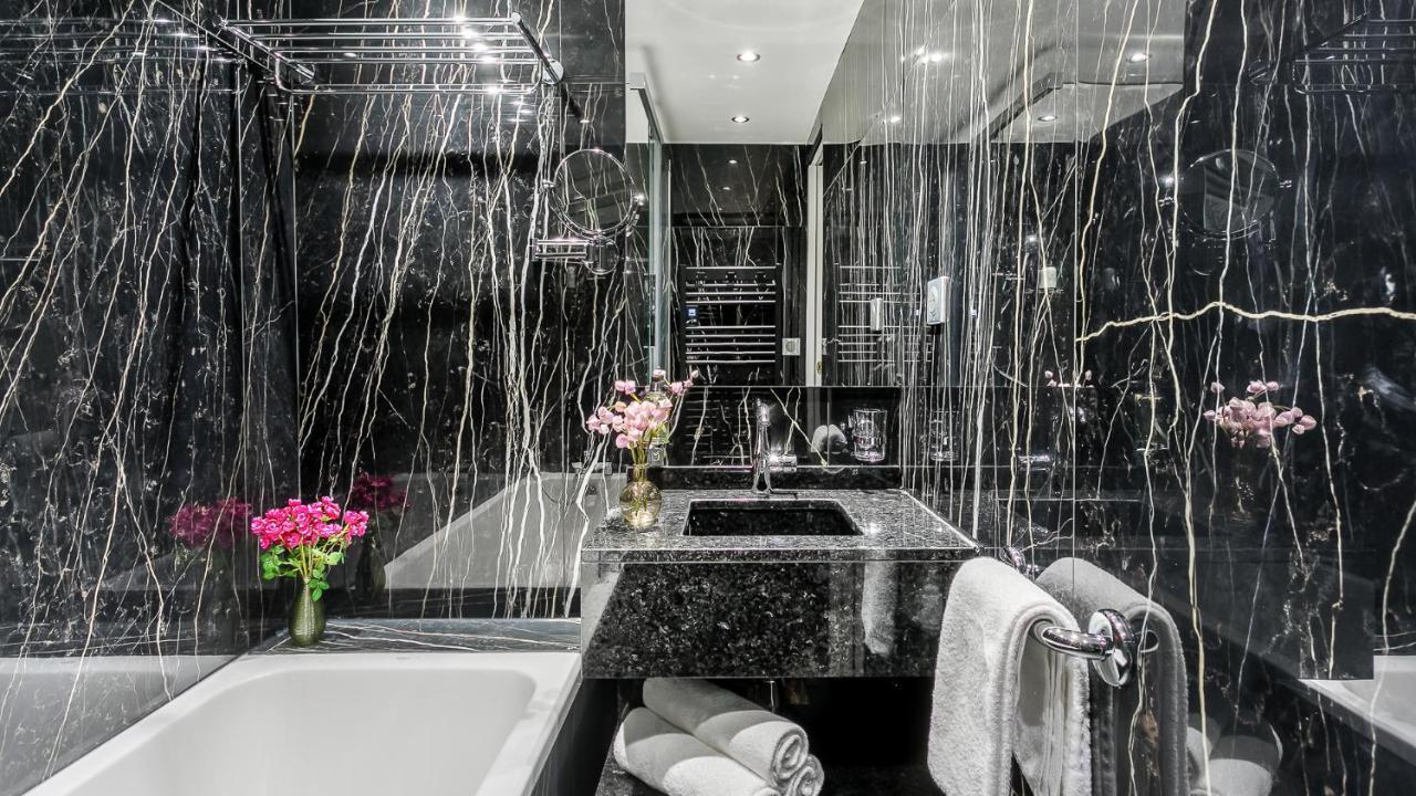 Luxury 3 Bedroom 2 Bathroom Palace - Ac - Louvre