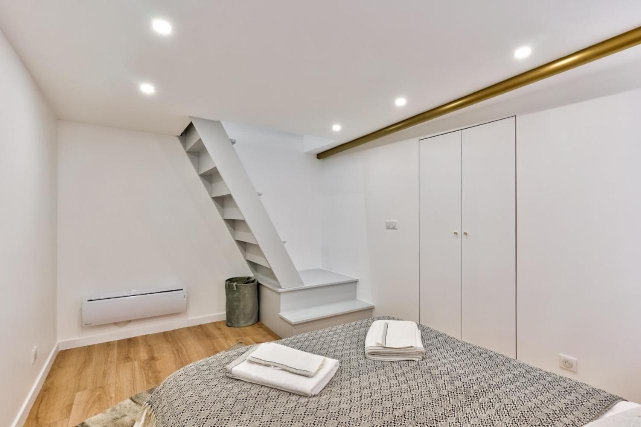 Apartment Newly Renovated ! Stunning 2br In The Heart Of 15