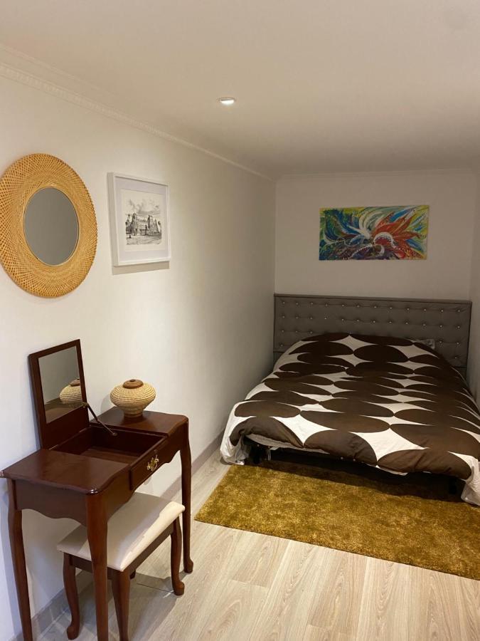 Cosy, Charming With Courtyard Apartment *
