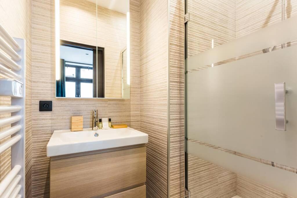 Hsh Alexandre Dumas Lovely 2br-6p Paris
