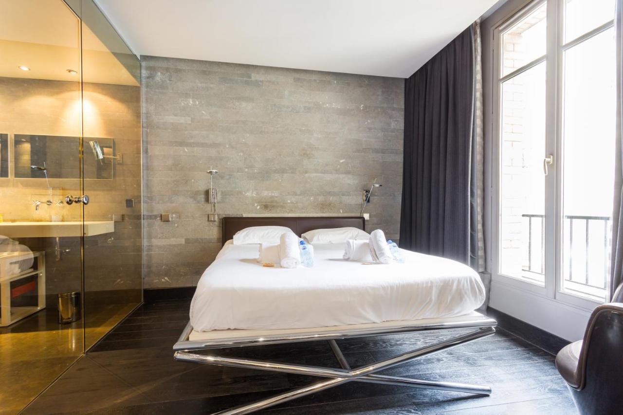 Cmg Deluxe- 44 * Paris