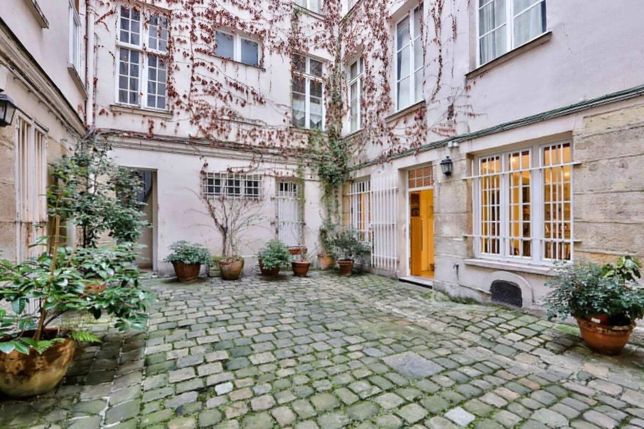 Charming 2 Bedroom In The Heart Of Apartment