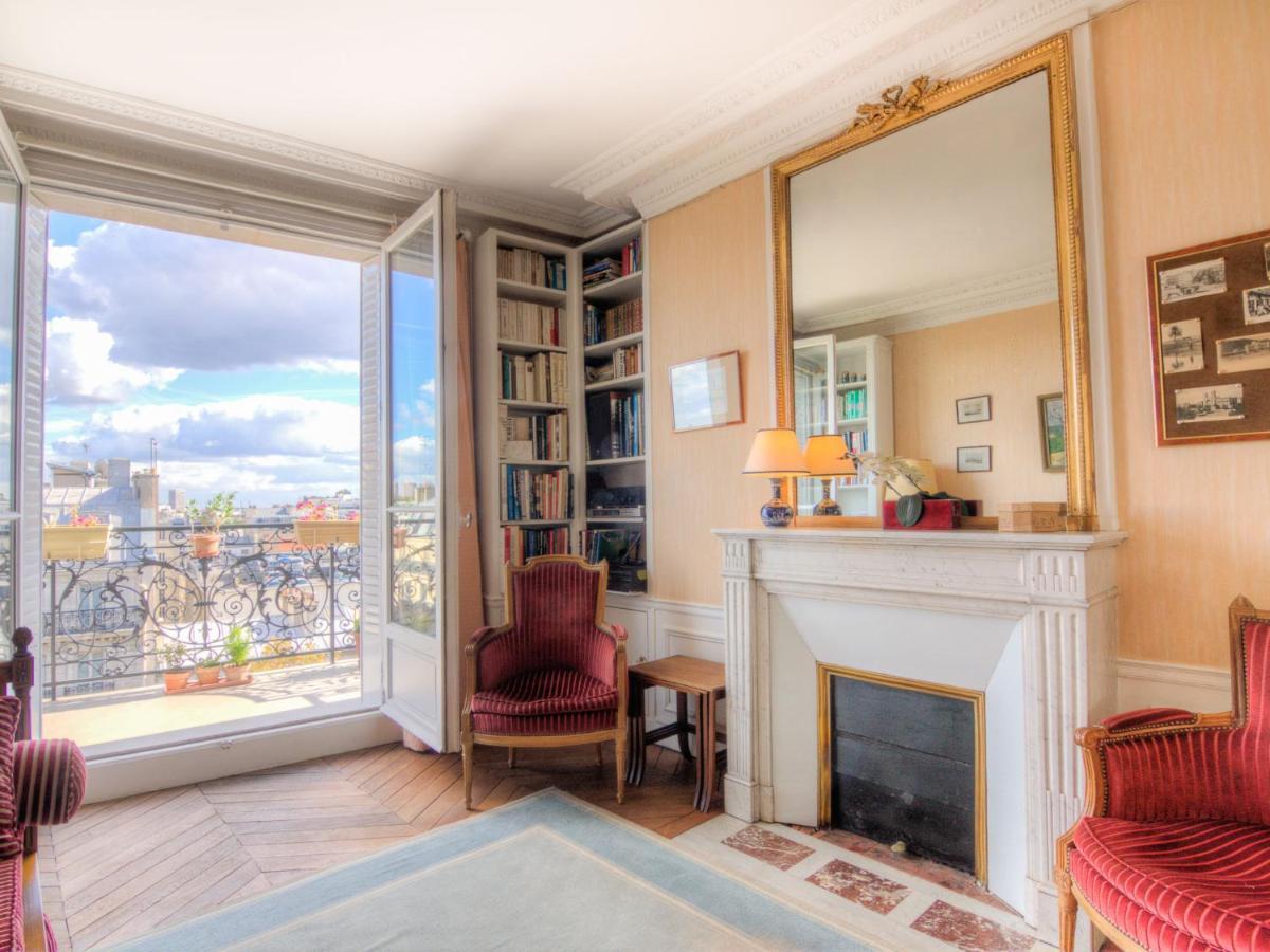 Leclerc A Apartment Paris