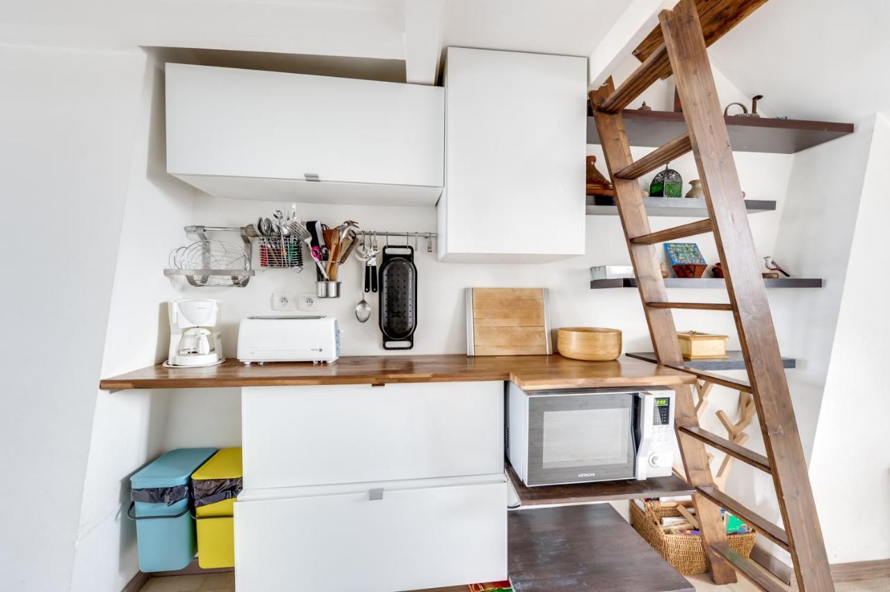 1st - Châtelet Les Halles - Rue Ferronnerie - Id 161 Appartement *