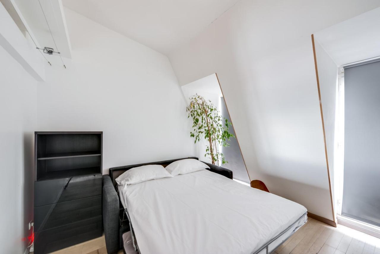 1st - Châtelet Les Halles - Rue Ferronnerie - Id 161 * Paris