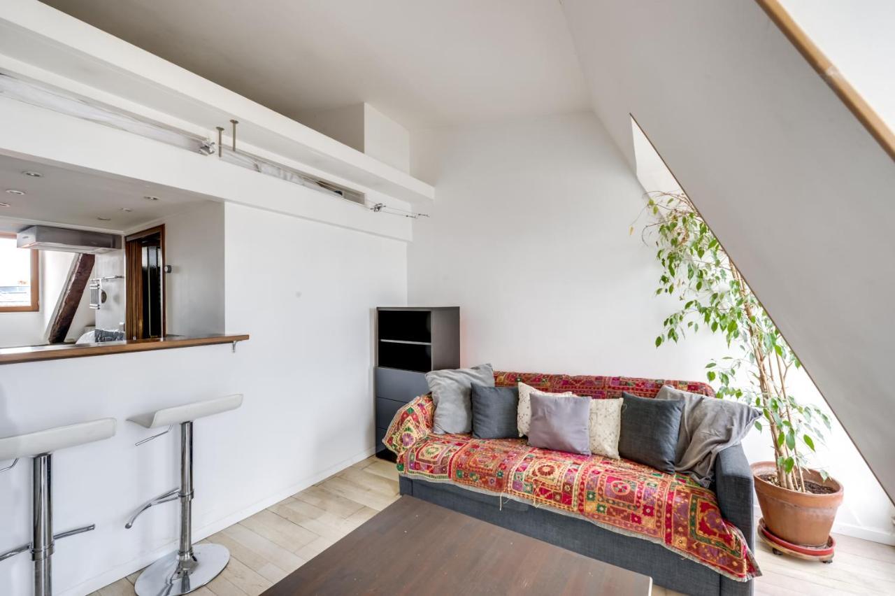 Appartement 1st - Châtelet Les Halles - Rue Ferronnerie - Id 161 Paris