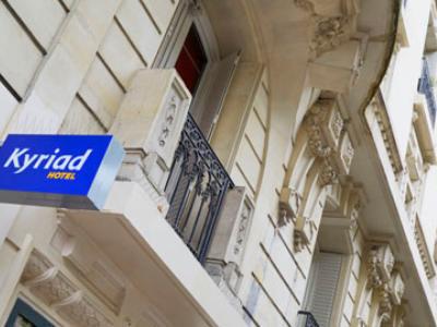 Kyriad 18 - Porte De Clignancourt - Montmartre Hotel Paris