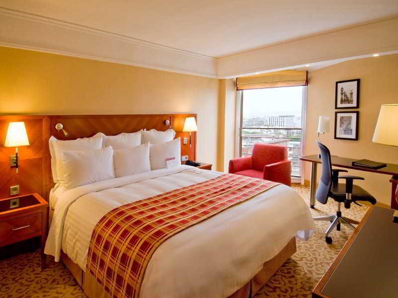 Marriott Rive Gauche & Conference Center Hotel Paris