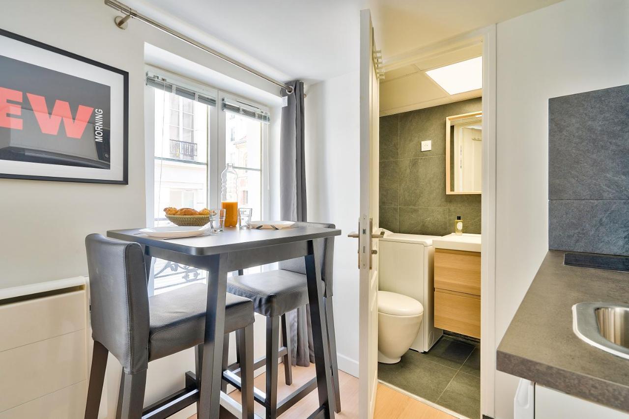 New And Bright In The Heart Of Apartment *