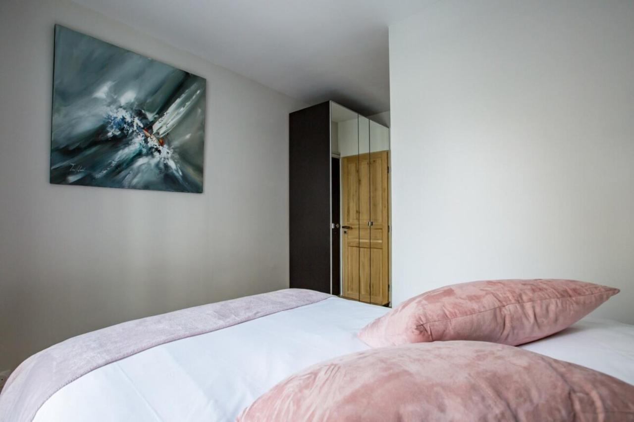 Spacious And Charming 2 Bedroom Flat A Madeleine *