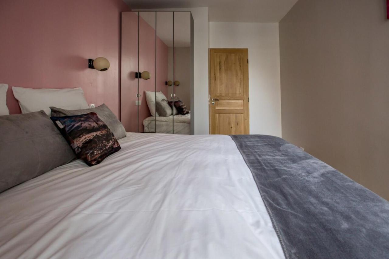 Spacious And Charming 2 Bedroom Flat A Madeleine Apartment