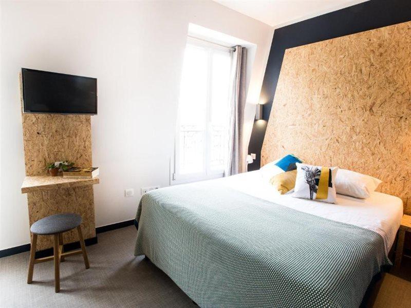Beautiful Belleville Hotel & Hostel *