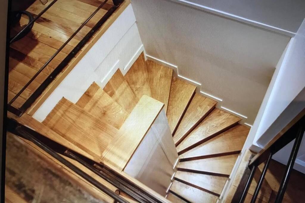 Appartement Champs-elysées Montaigne - Hala Paris