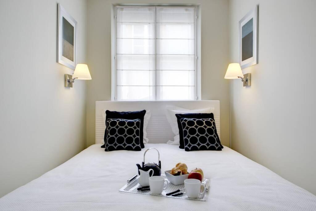 Champs-elysées Montaigne - Hala Appartement *