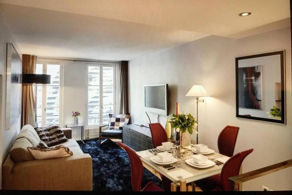 Champs-elysées Montaigne - Hala Appartement Paris