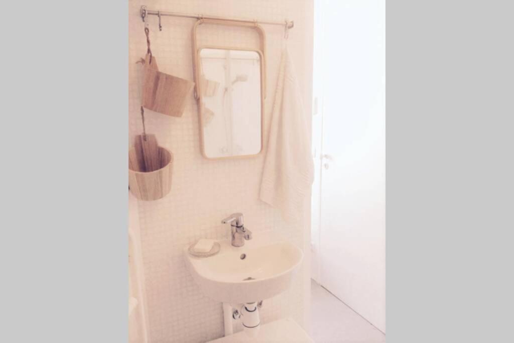 Appartement Small Arty Menilmontant Paris