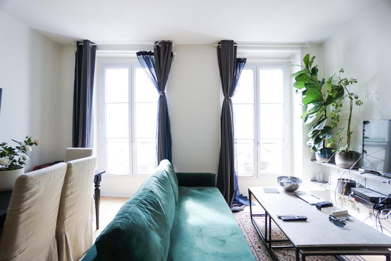 Bright In The Centre Of Appartement *