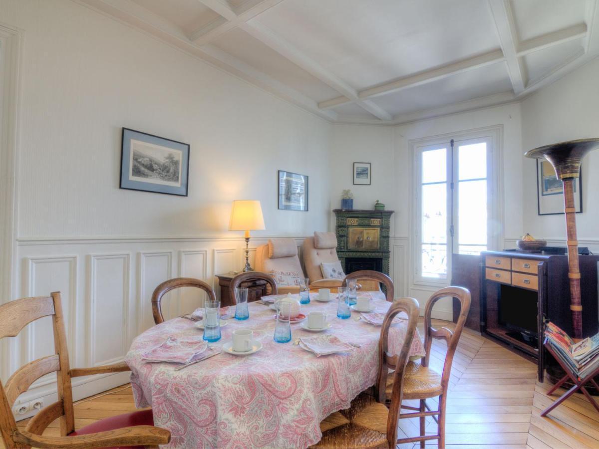 Apartment Leclerc A Paris