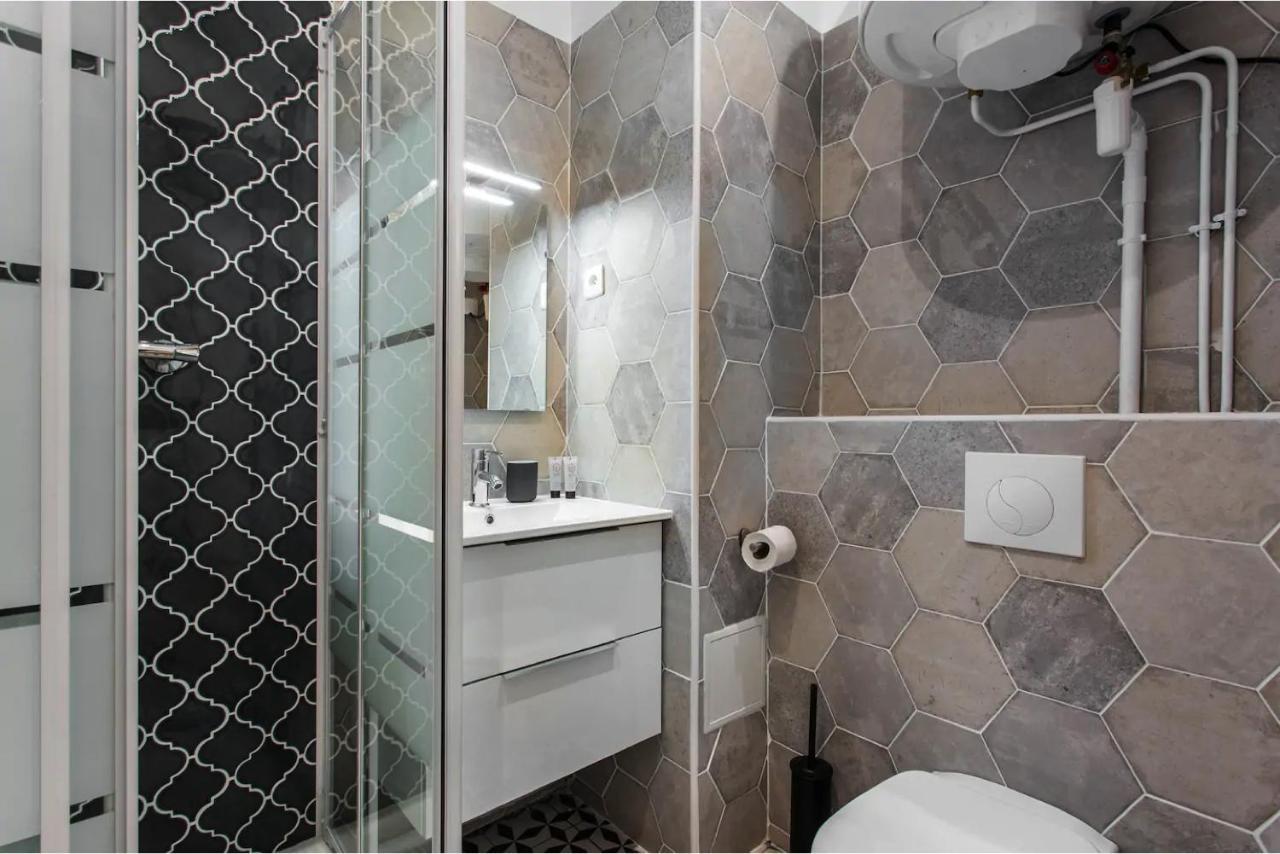 Appartement Cmg Place De Clichy - Metro Europe Paris