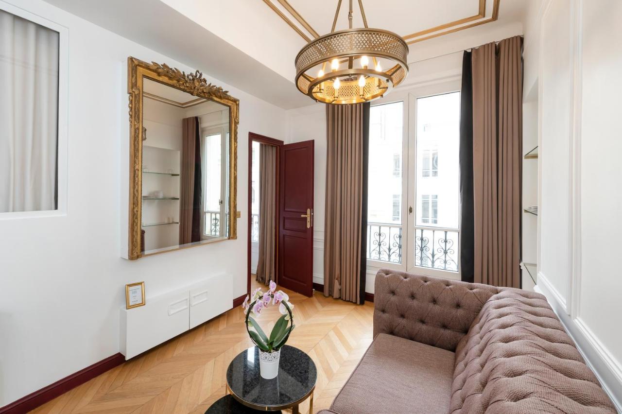 Champs Elysees - Lincoln Paris