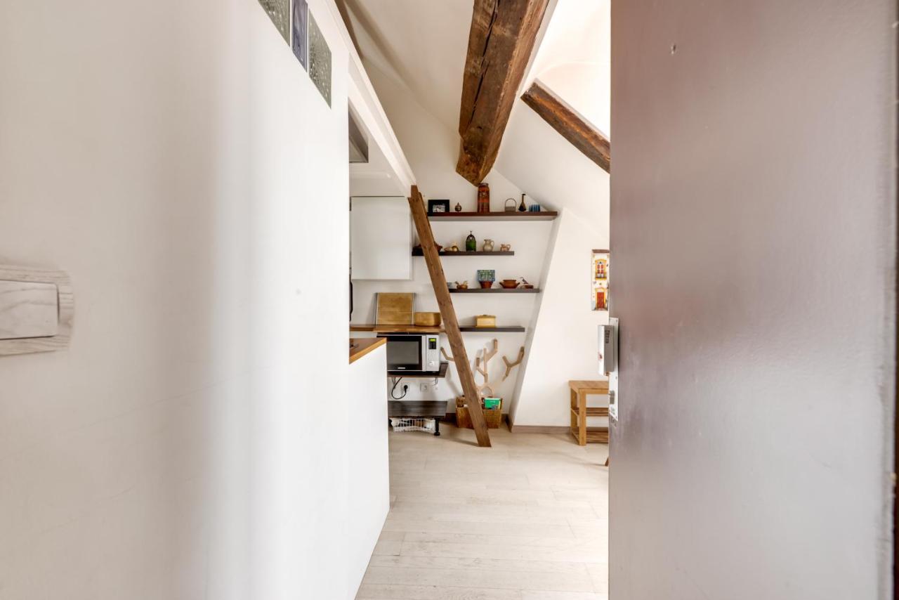 Appartement 1st - Châtelet Les Halles - Rue Ferronnerie - Id 161
