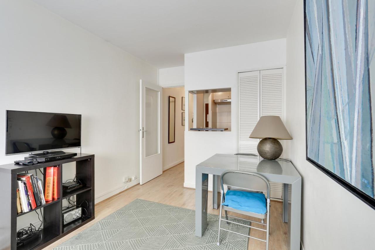 Appartement Id 326 Batignolles/ Rue Saussure - Xvii° Paris