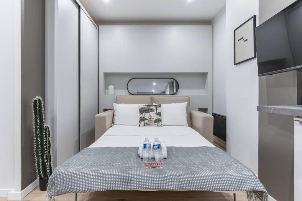 Hsh Versigny-mairie Du 18eme Cosy Studio 2p *
