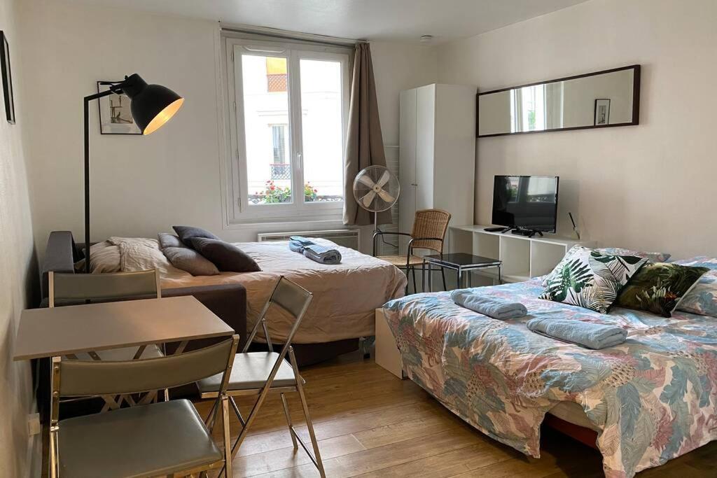 Apartment Large, Hyper Central Studio. Historical
