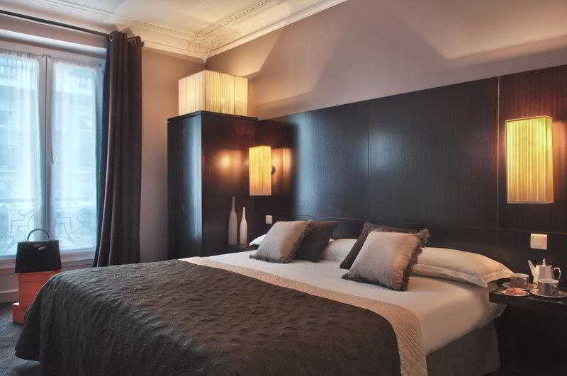 Elysees Hotel 3*